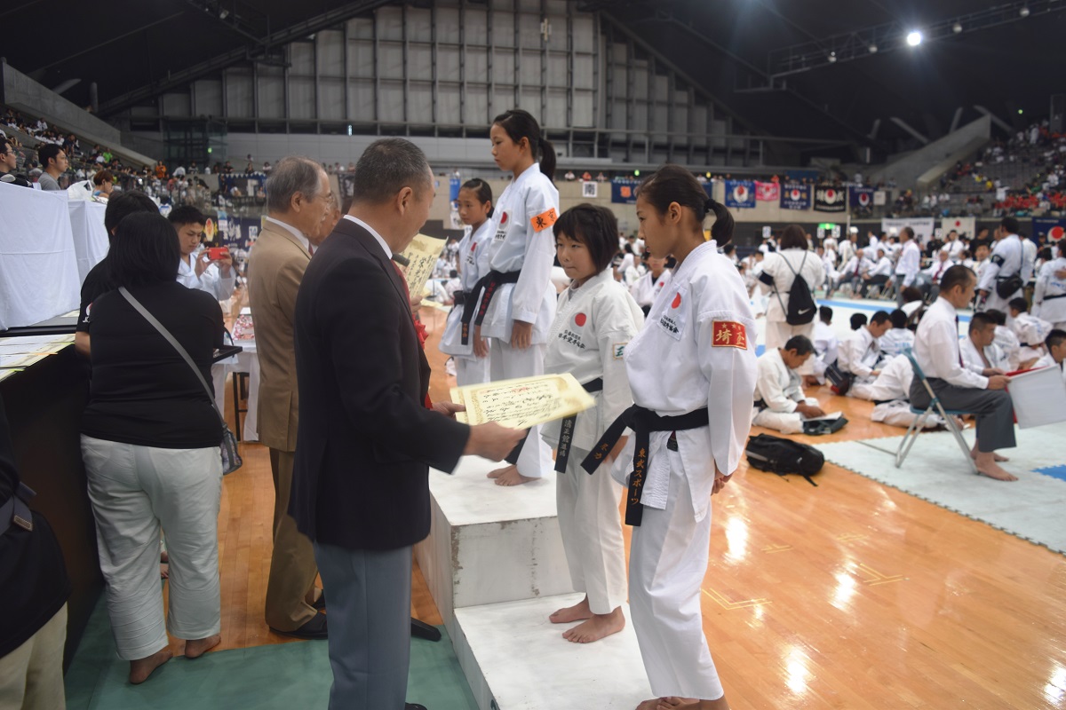 日本空手協会【これぞ最強!　DVD　極めの空手】第61回全国空手道選手権大会　~組手(品)